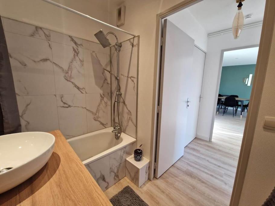 Appartement Cosy Oloron, Aux Pieds Des Pyrenees Et De L'Atlantique! Εξωτερικό φωτογραφία